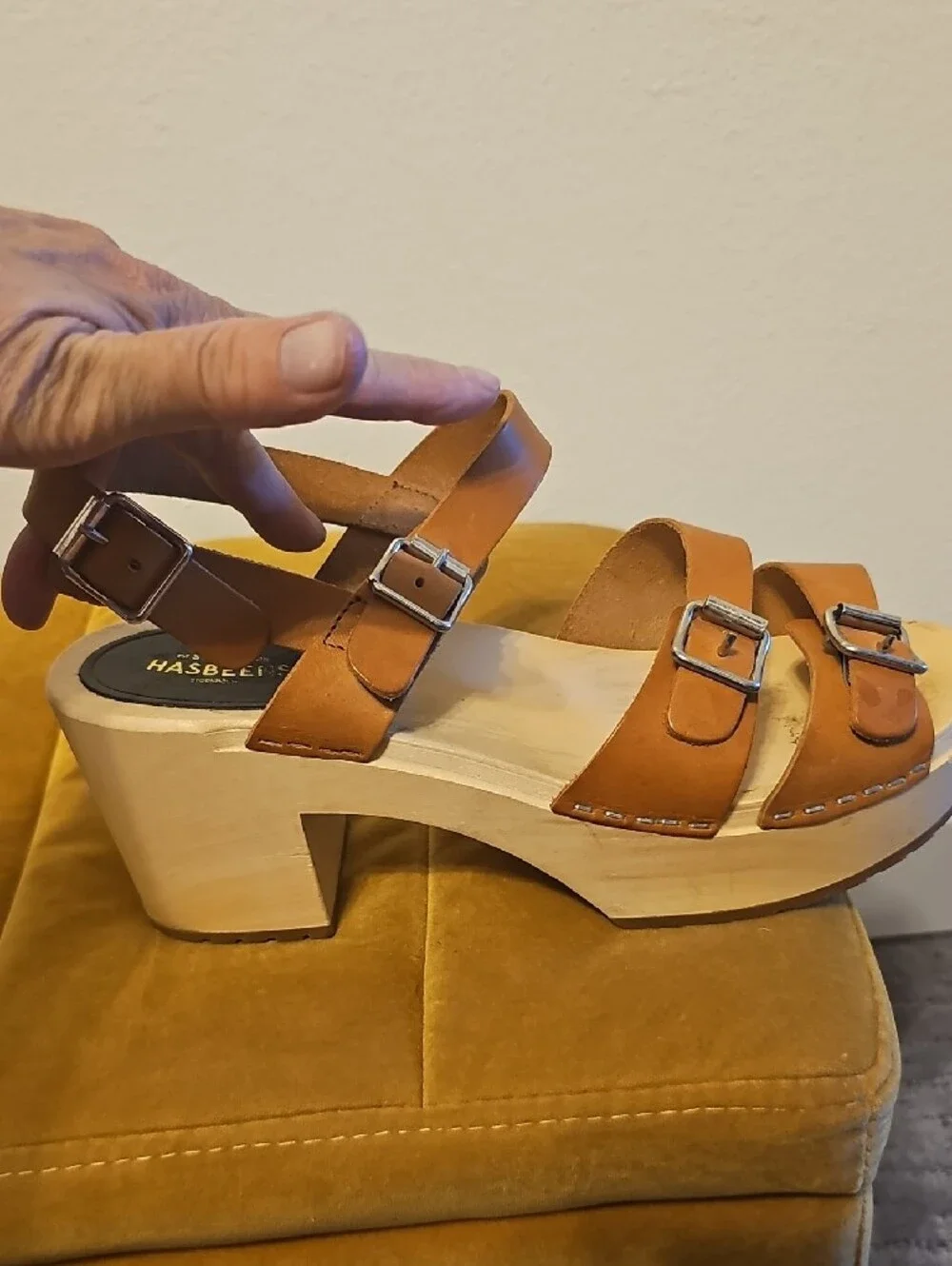 ●●SWEDISH HASBEENS TAN CLOG SANDALS SIZE EU40 US9.5-10 NWOB●●